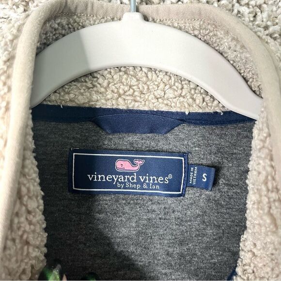 Vineyard Vines Sweatshirt Men’s S Nantucket Tan Sherpa Fleece 1/4 Zip Pullover - Picture 3 of 6